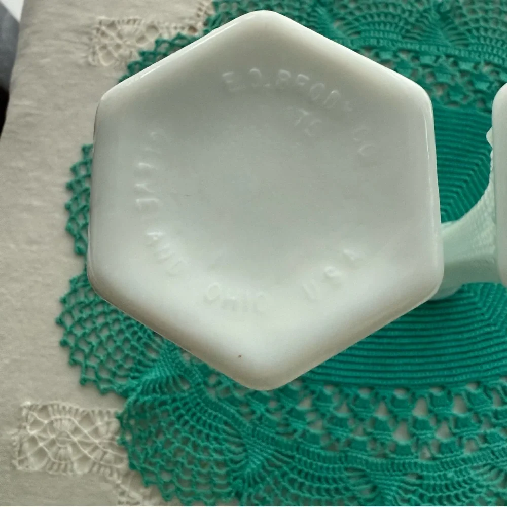 E.O. Brody vintage hobnail